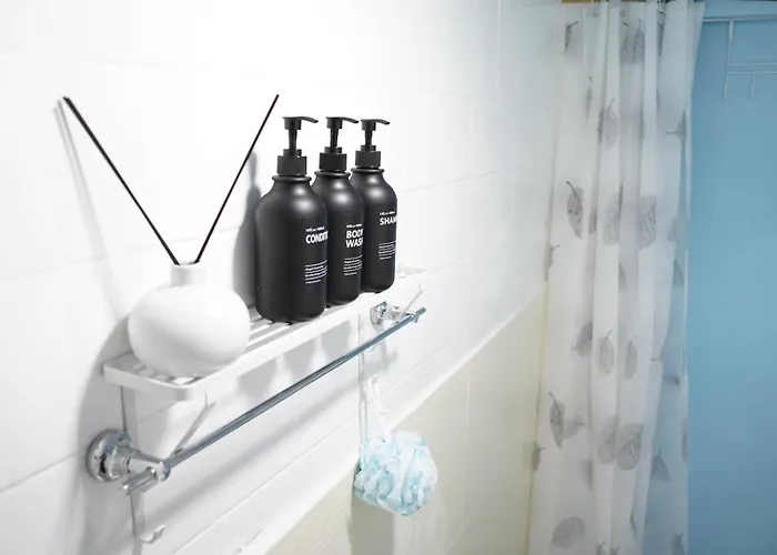 Hongdae&sinchon 10min! 3 Beds, Late Checkout, Bag Storage, Parking, Pet, Netflix, Cook *