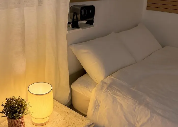 Apartment Hongdae&sinchon 10min! 3 Beds, Late Checkout, Bag Storage, Parking, Pet, Netflix, Cook