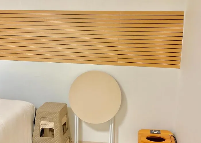 Hongdae&sinchon 10min! 3 Beds, Late Checkout, Bag Storage, Parking, Pet, Netflix, Cook * Seoul
