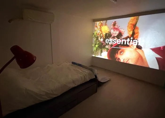 Apartment Hongdae&sinchon 10min! 3 Beds, Late Checkout, Bag Storage, Parking, Pet, Netflix, Cook Seoul
