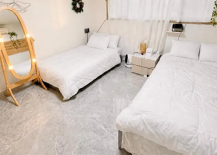 Apartment Hongdae&sinchon 10min! 3 Beds, Late Checkout, Bag Storage, Parking, Pet, Netflix, Cook Seoul