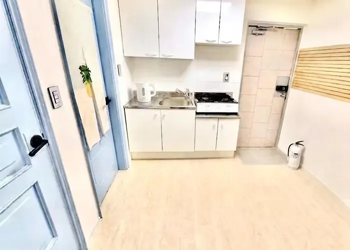 Apartment Hongdae&sinchon 10min! 3 Beds, Late Checkout, Bag Storage, Parking, Pet, Netflix, Cook Seoul
